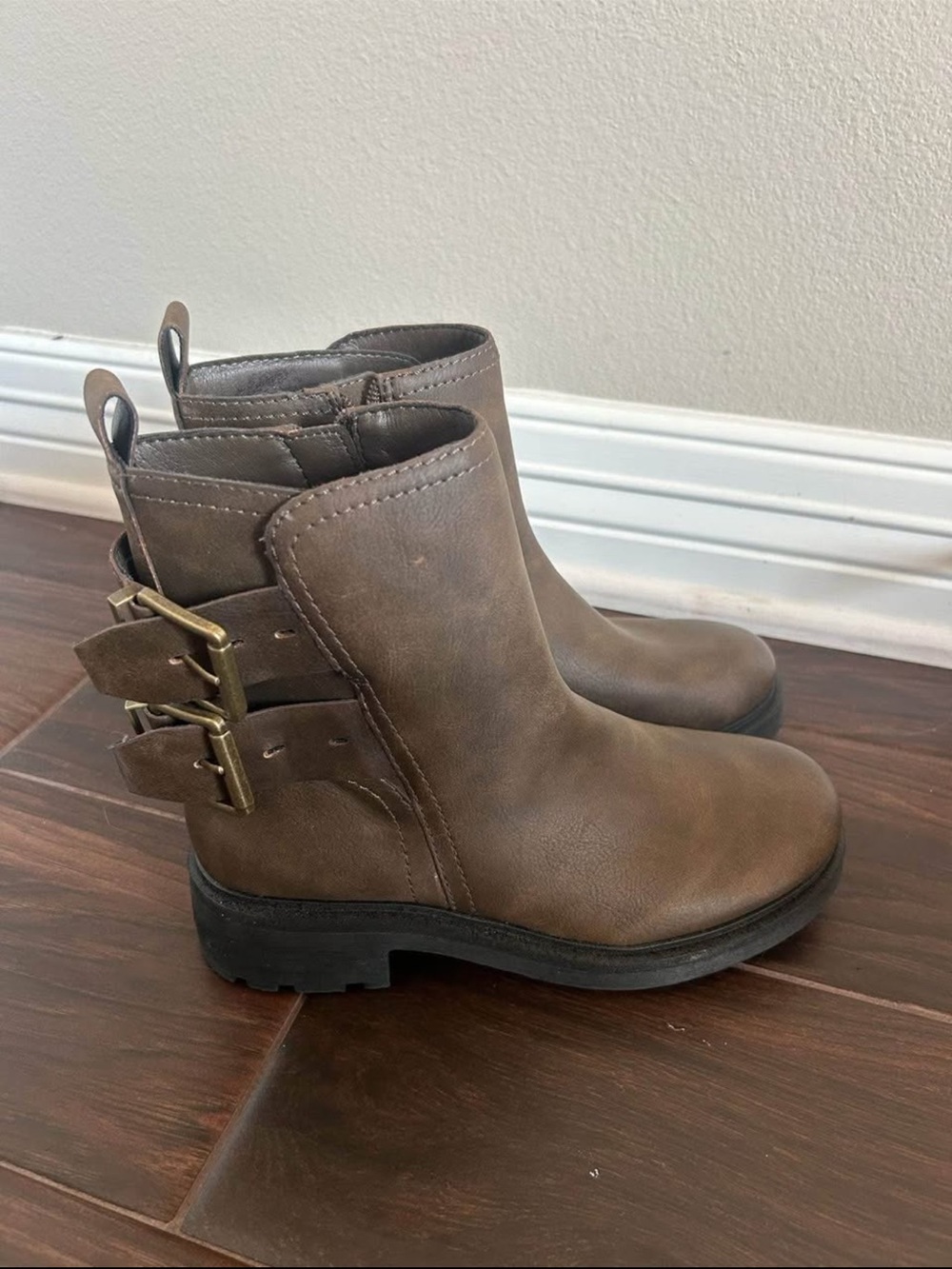 NEW LUCKY BRAND lug CANDRE MOTO BOOT SIZE 6